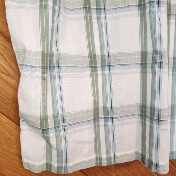 Arnold Palmer XL Green and white short sleeved button up shirt - Picture 10 of 13